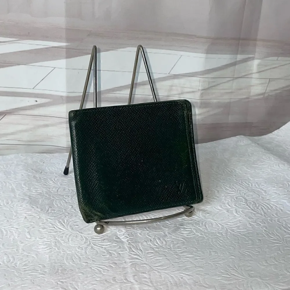 Authentic Men’s Louis Vuitton Green Leather Wallet